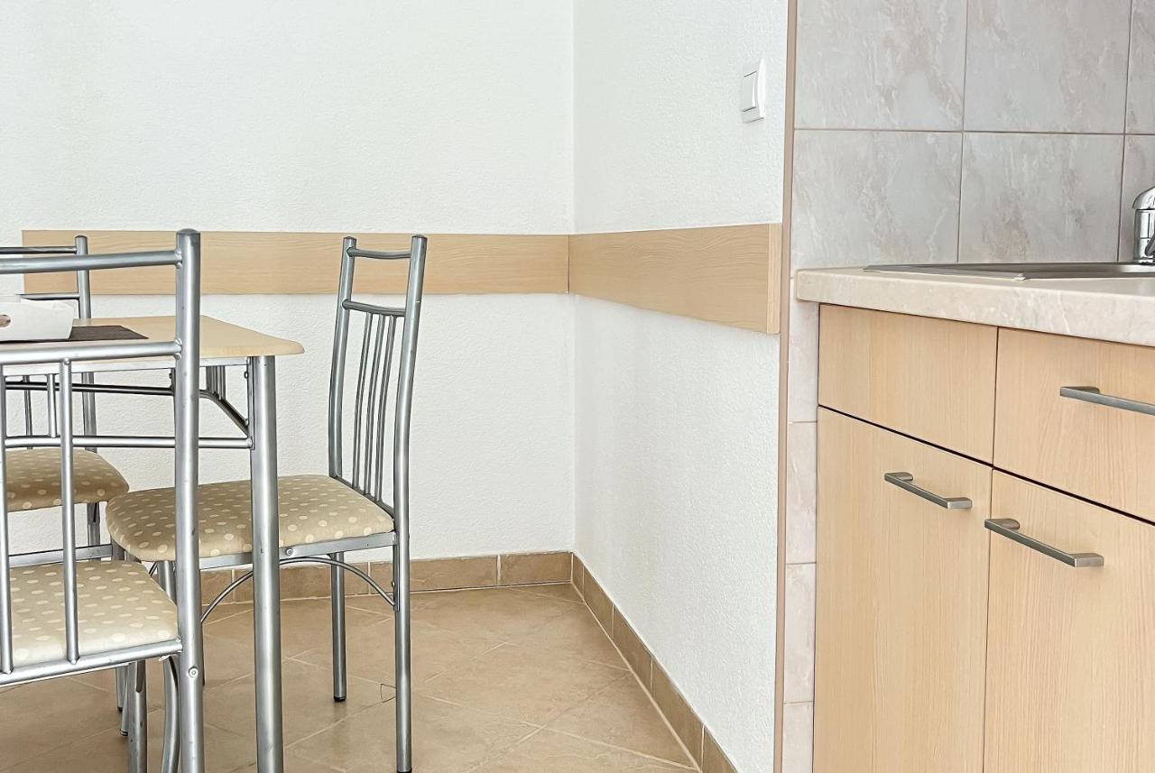 Apartments Maris Baska Voda Exterior photo